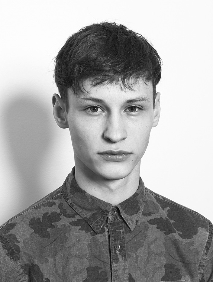 CASTING HOMME ADRIEN VOLKOV Unique Agency